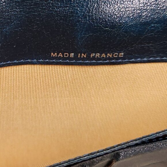 Chanel Diamond-quilted CC Caviar zip-around Wallet - Picture 5 of 9